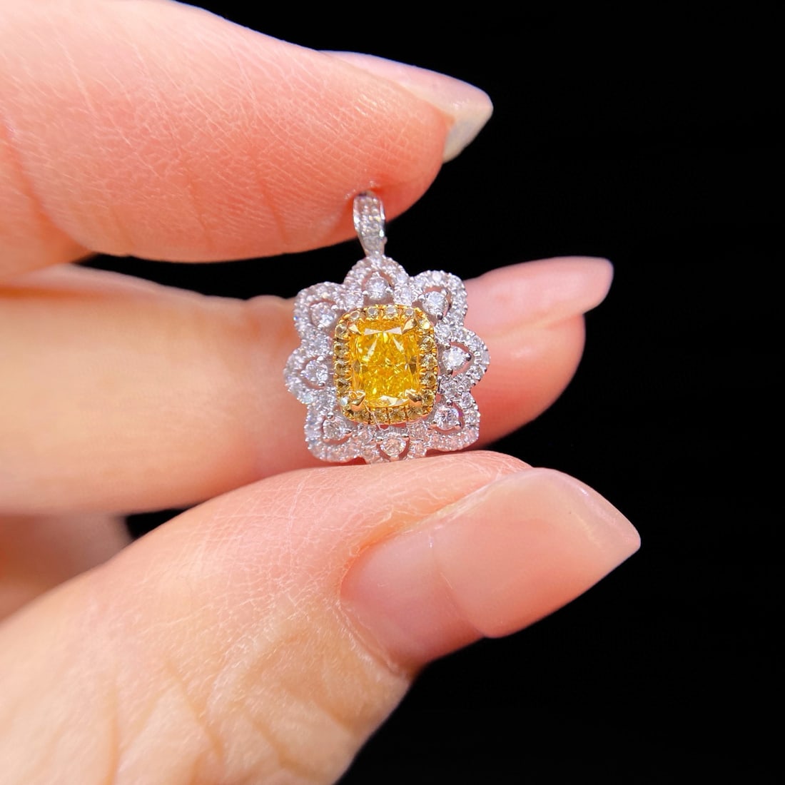 Gia Certified 14k Gold 0.92 Ctw Natural Yellow Diamond & Diamond Ring/pendant( Without Chain ) - 3