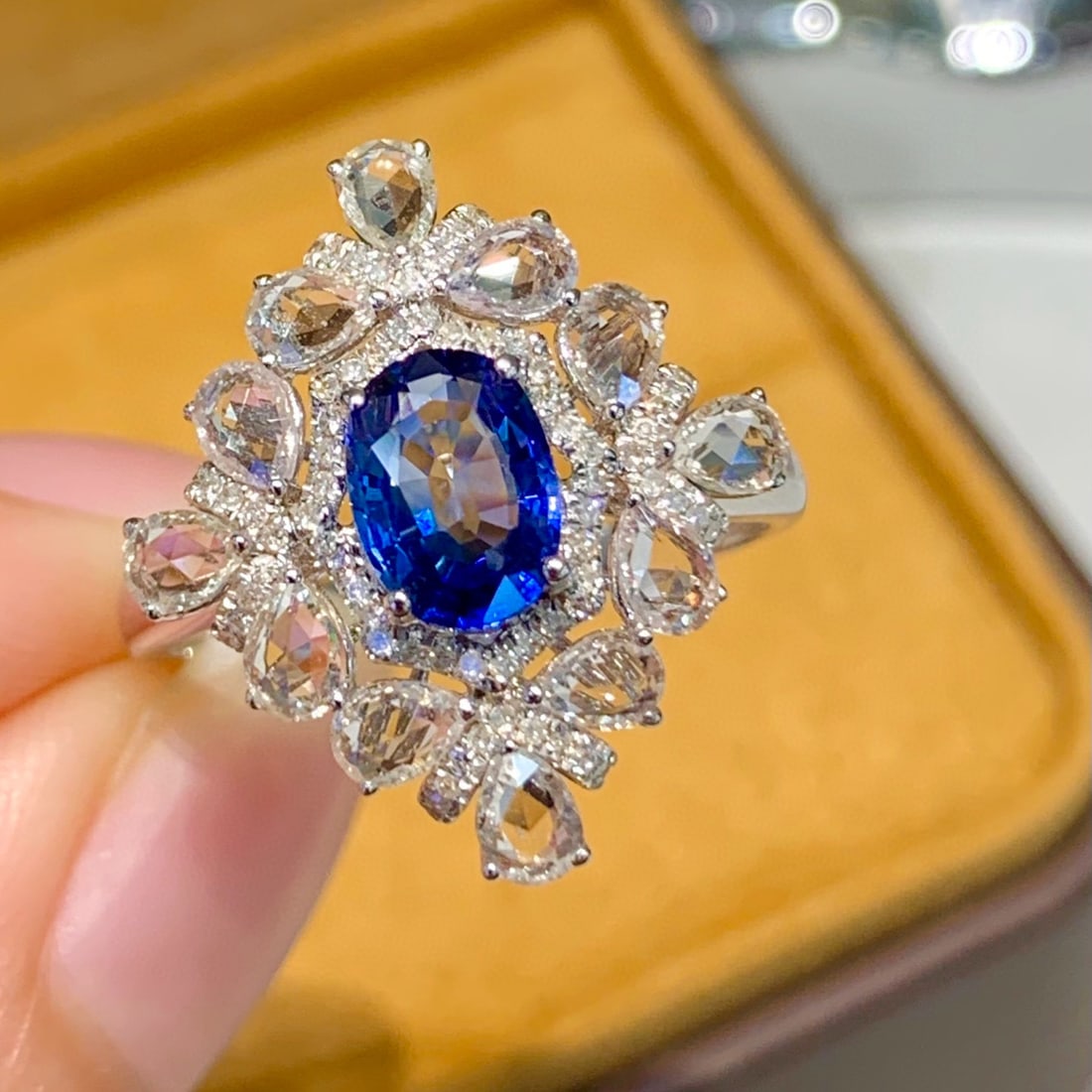 14k Gold 1.2 Ct Natural Sapphire & Diamond & Sapphire Ring: Ref:231064394 // gold content:14k gold // ring size:7. 25us // // main gemstone:sapphire // shape:oval // carat weight:1. 2ct // color:blue // treatment:natural // // adjacent gemstone 2 : diamond //