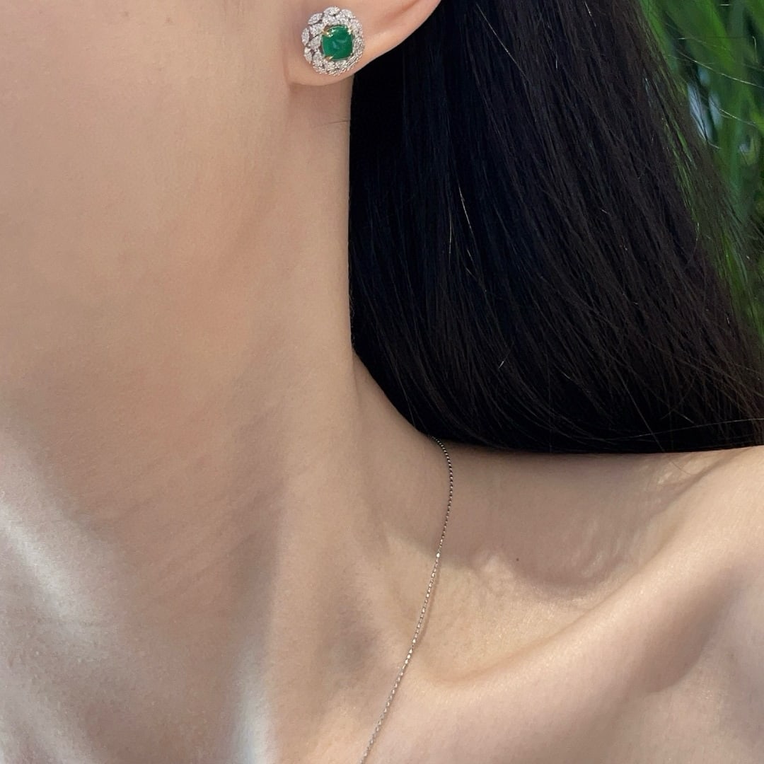 14k Gold 1.70 Ct Vivid Green Natural Emerald & Diamond Earrings - 4
