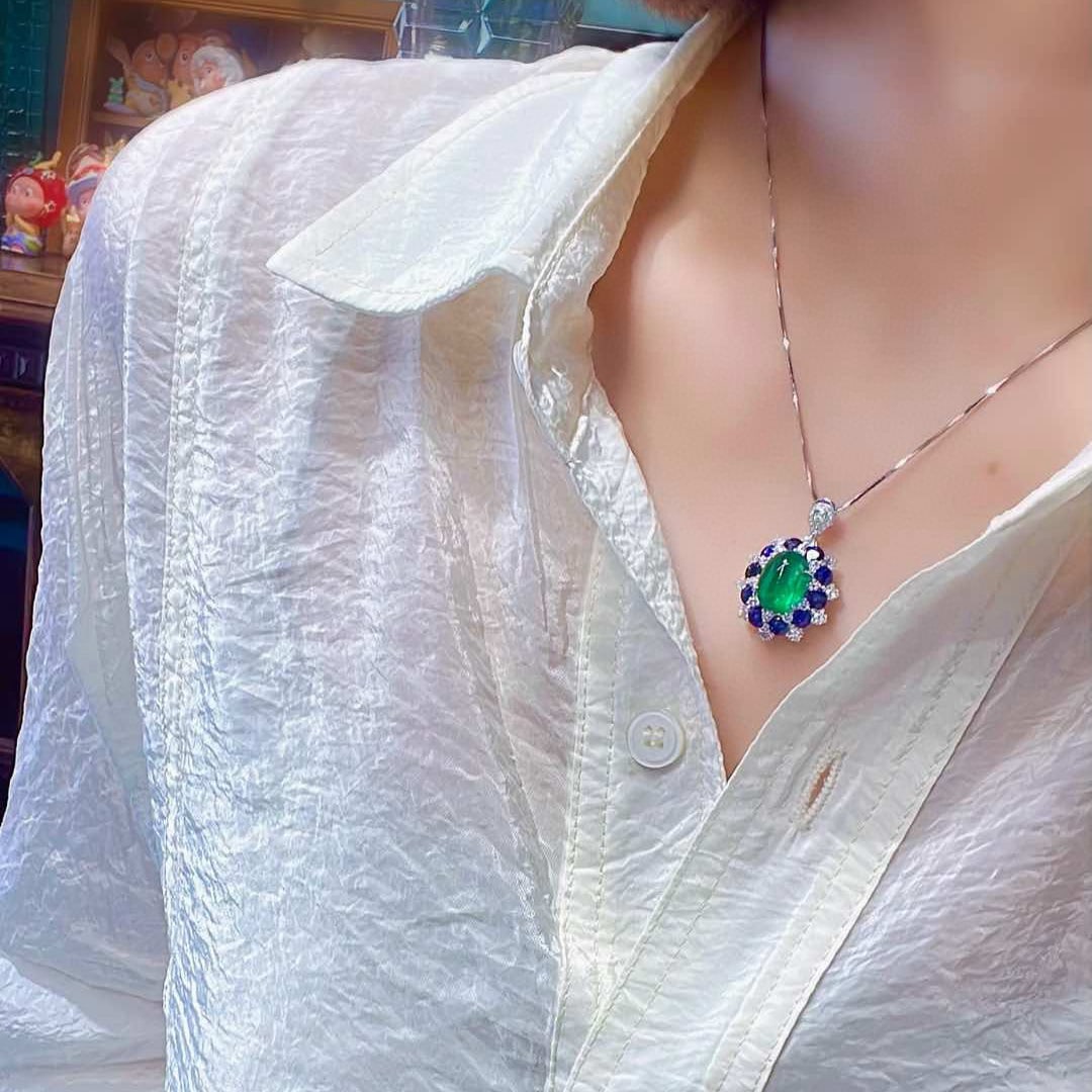 14k Gold 8.82 Ctw Vivid Green Natural Emerald & Sapphire Ring/pendant( Without Chain ) - 2