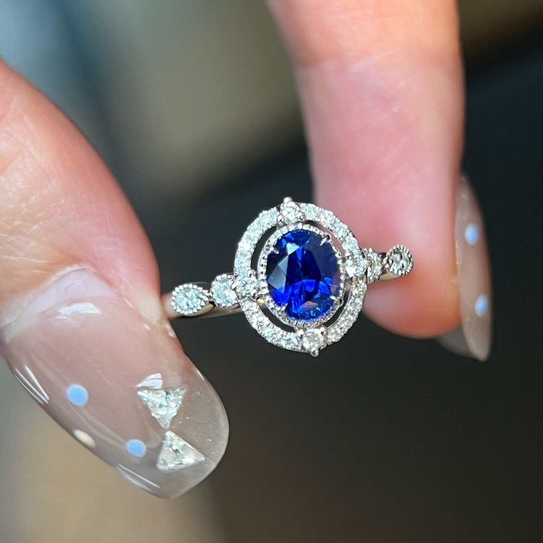 14k Gold 1.30 Ctw Natural Sapphire & Diamond Ring: Ref:231064408 // gold content:14k gold // ring size:7. 25us // // main gemstone:sapphire // shape:oval // carat weight:1. 12ct // color:royal blue // treatment:natural // // adjacent gemstone 2 :
