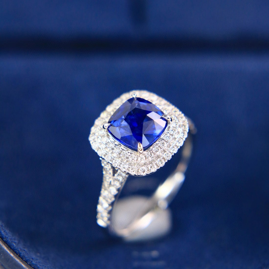 14k Gold 3.00 Ctw Natural Sapphire & Diamond Ring - 4