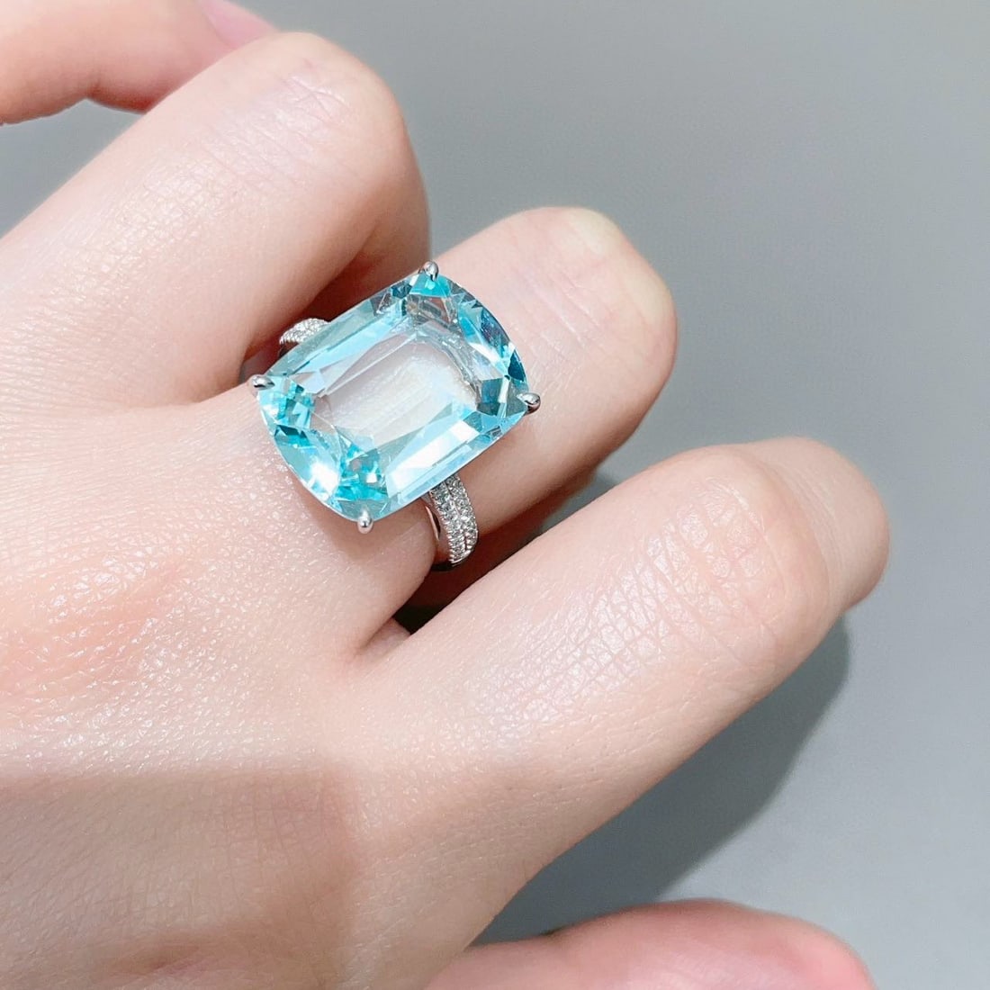 14k Gold 10 Ct Natural Aquamarine & Diamond Ring - 6