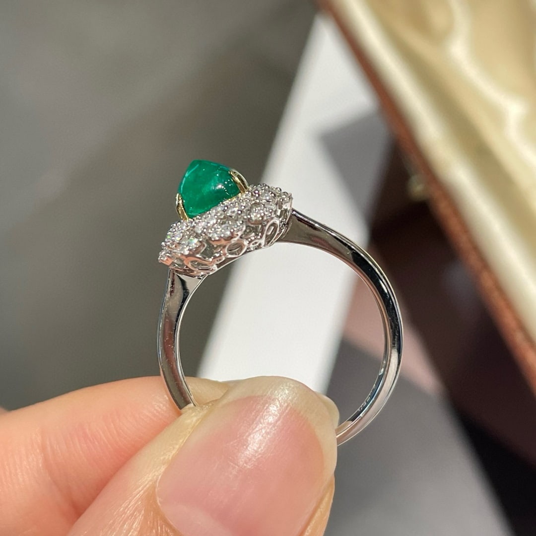 14k Gold 1.30 Ct Natural Emerald & Diamond Ring - 4