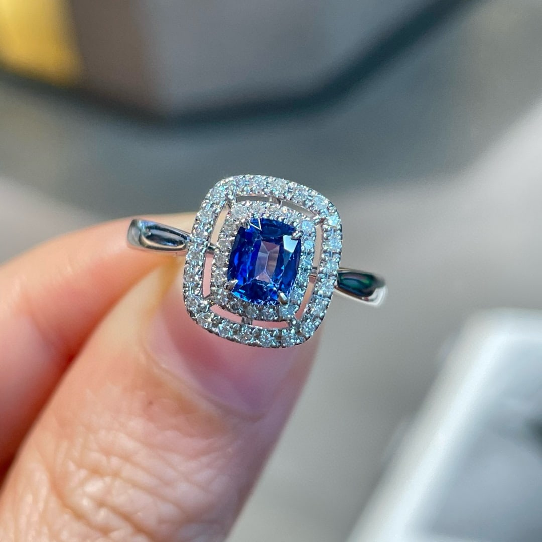 14k Gold 0.63 Ct Natural Sapphire & Diamond Ring - 4