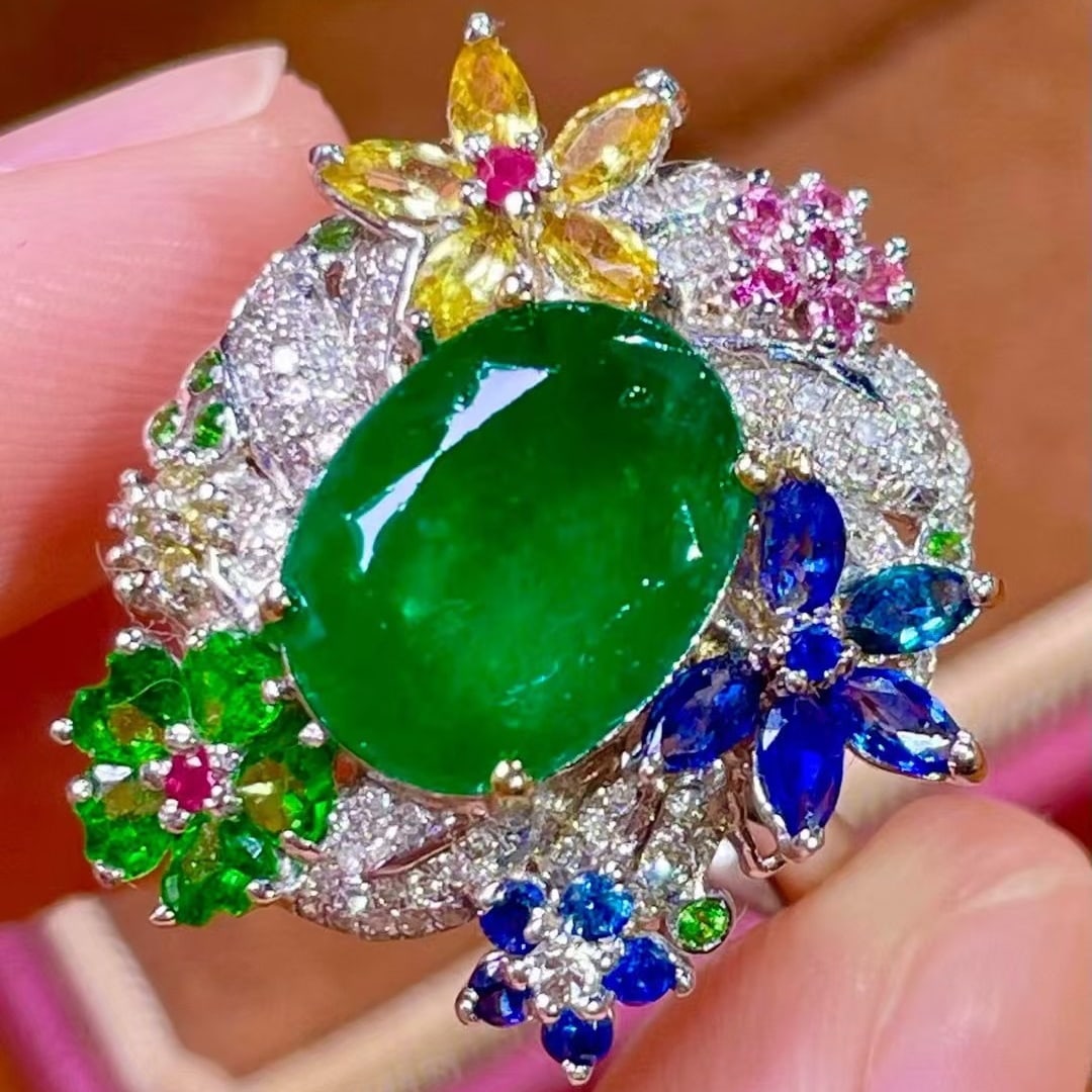 14k Gold 4.5 Ctw Vivid Green Natural Emerald & Sapphire & Tsavorite Ring - 3