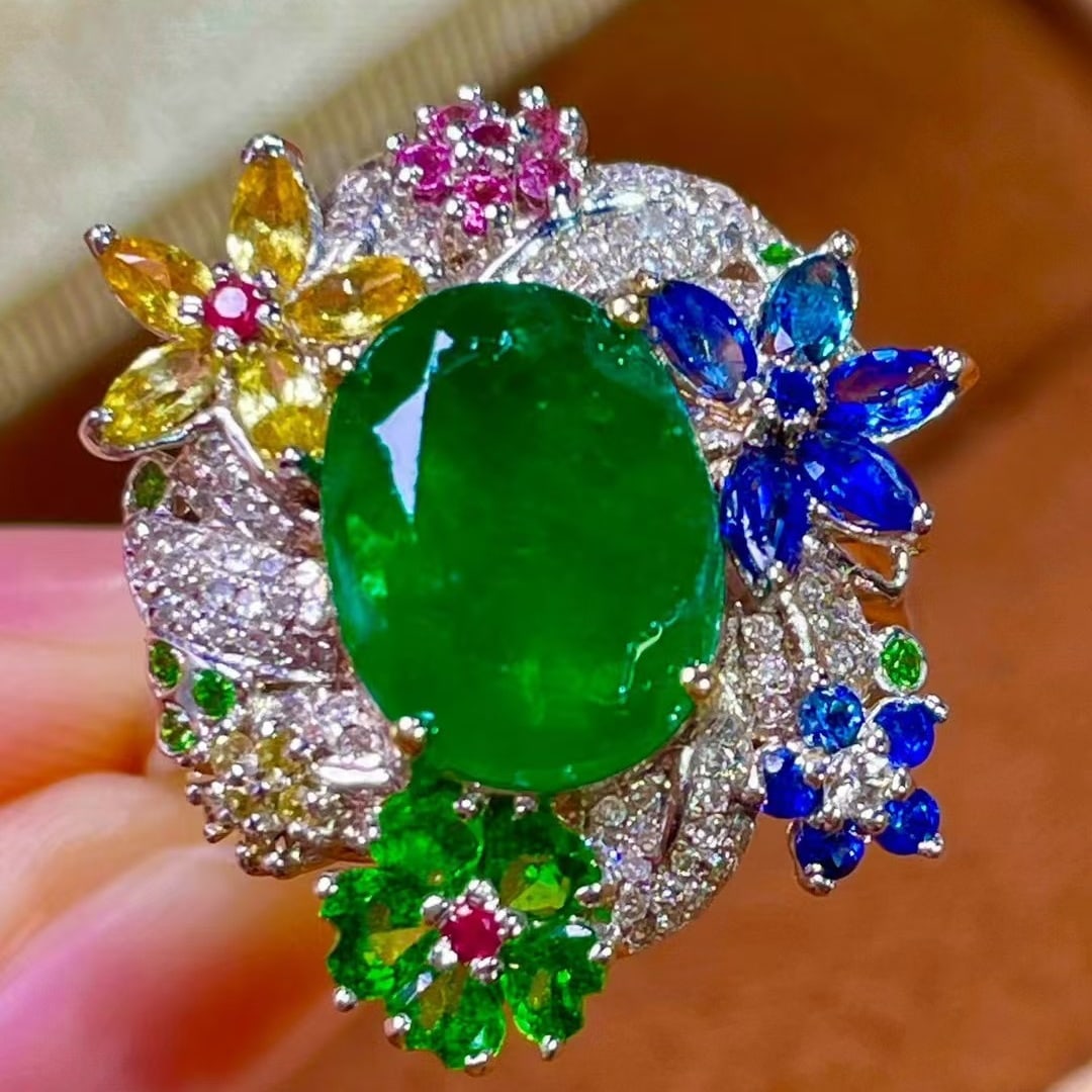 14k Gold 4.5 Ctw Vivid Green Natural Emerald & Sapphire & Tsavorite Ring - 4
