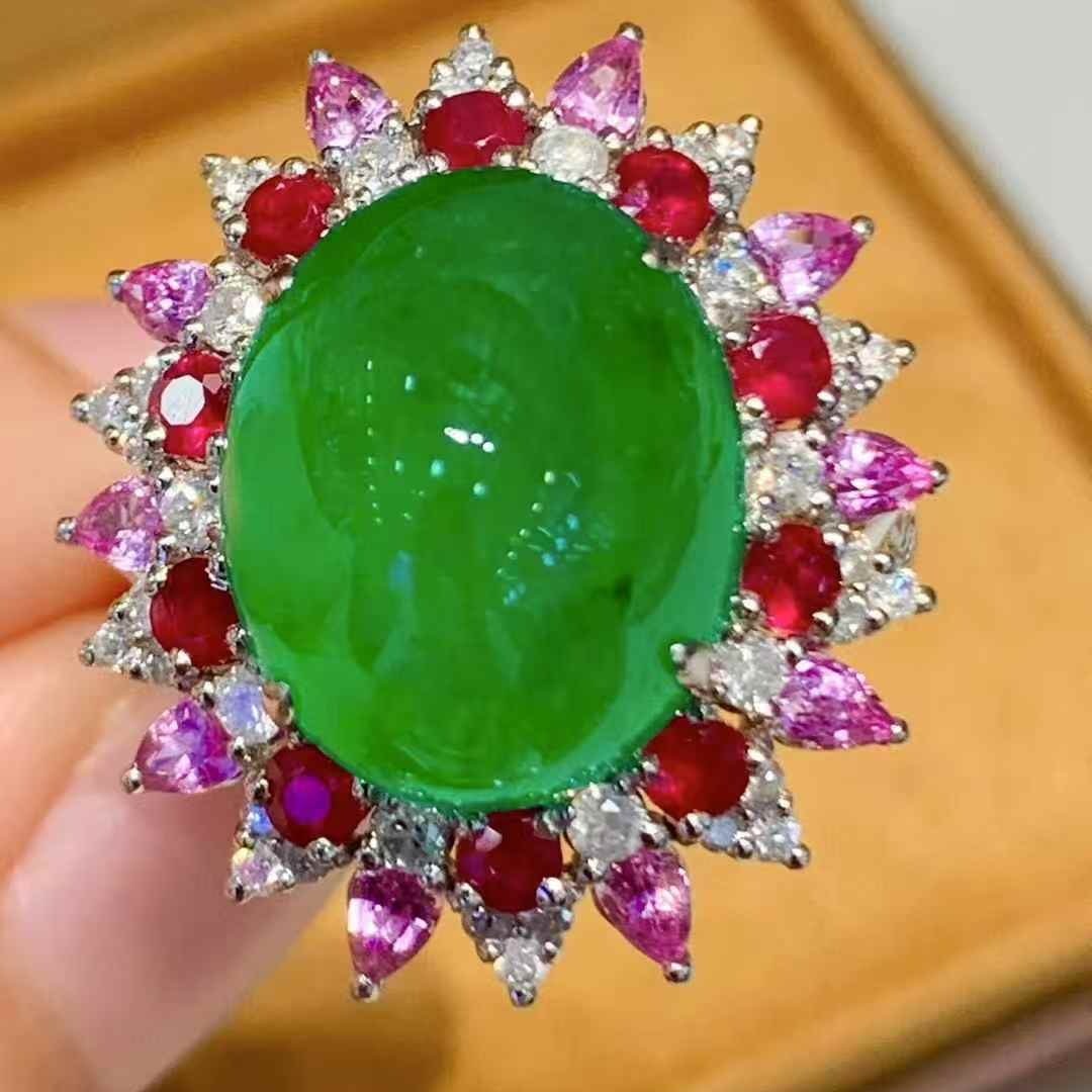 14k Gold 8.8 Ct Vivid Green Natural Emerald & Diamond Ring - 2