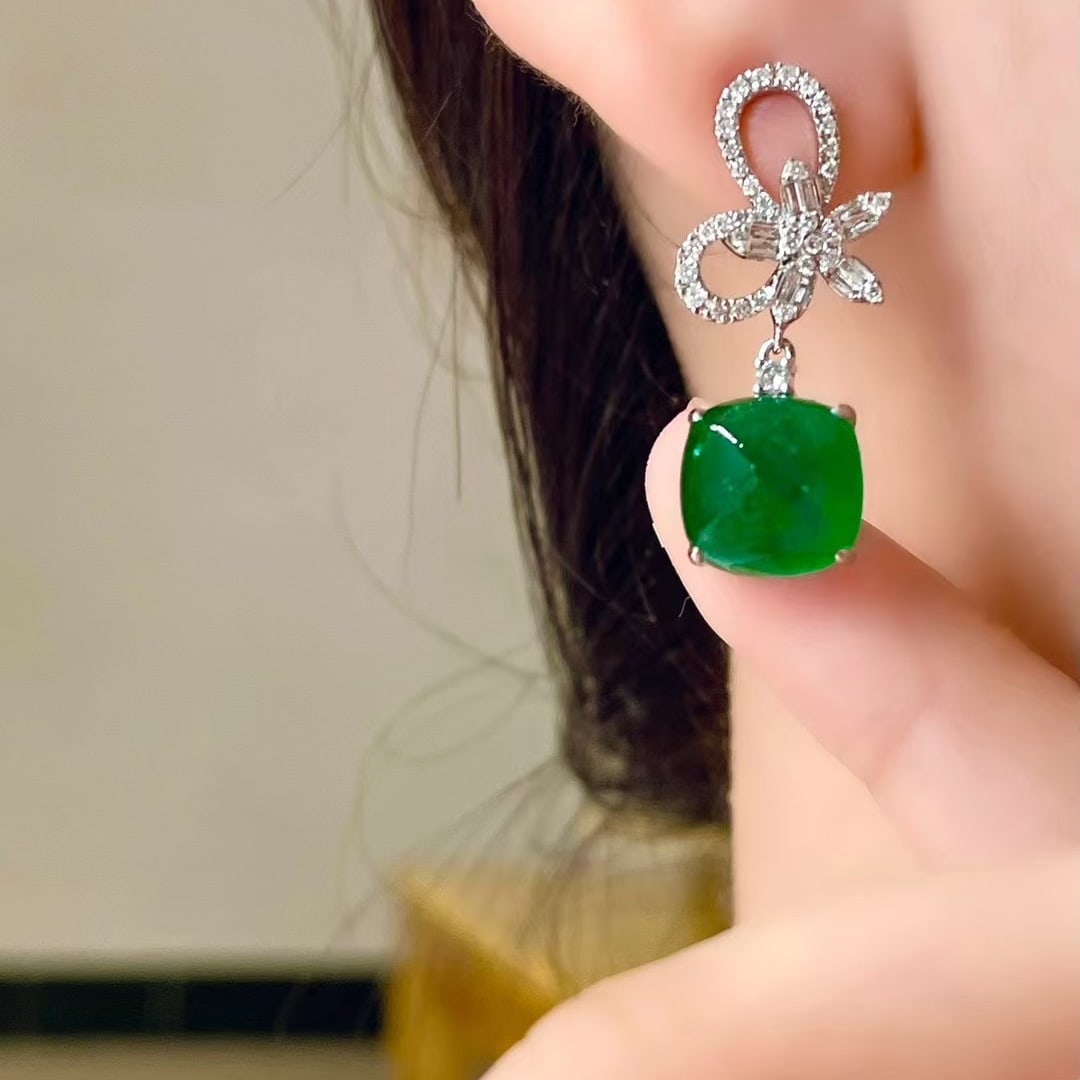 14k Gold 11.55 Ctw Vivid Green Natural Emerald & Diamond Earrings - 6