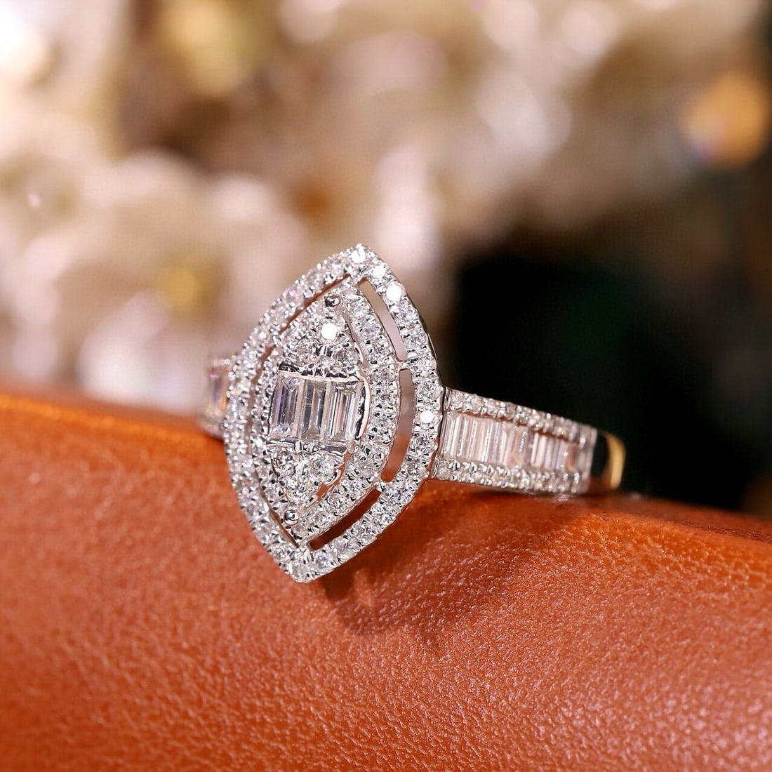 14k Gold 0.65 Ct Natural H Diamond Ring - 3