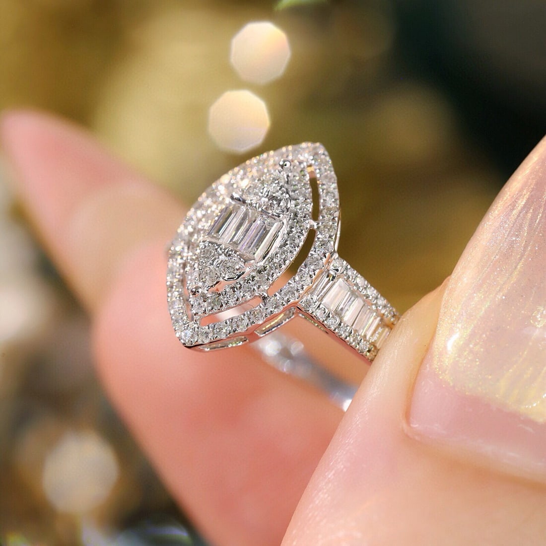 14k Gold 0.65 Ct Natural H Diamond Ring - 4