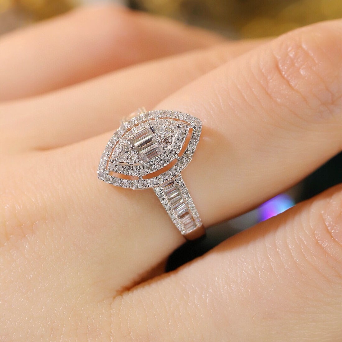 14k Gold 0.65 Ct Natural H Diamond Ring - 8