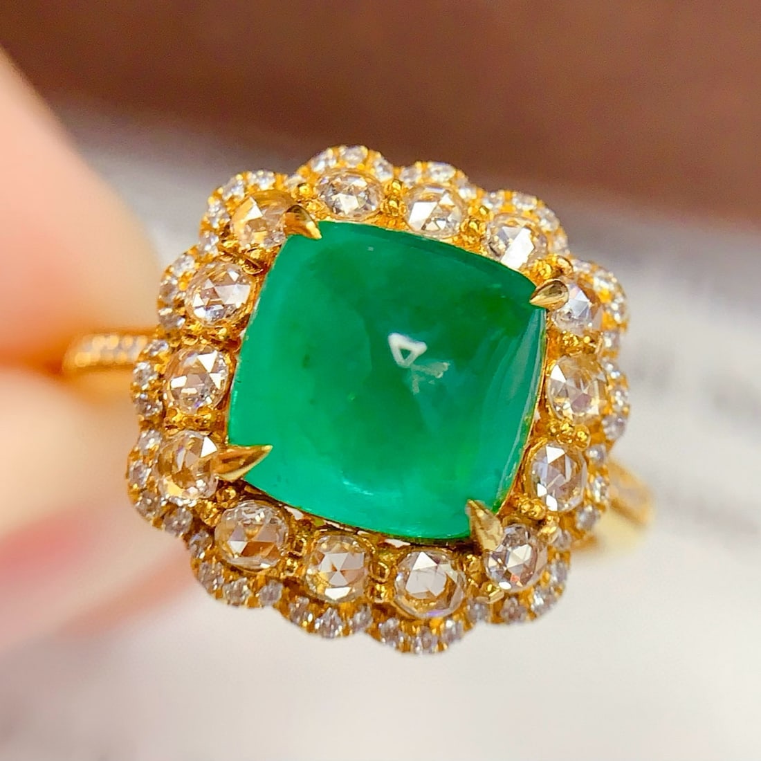 14k Gold 3.38 Ct Natural Emerald & Diamond Ring - 6