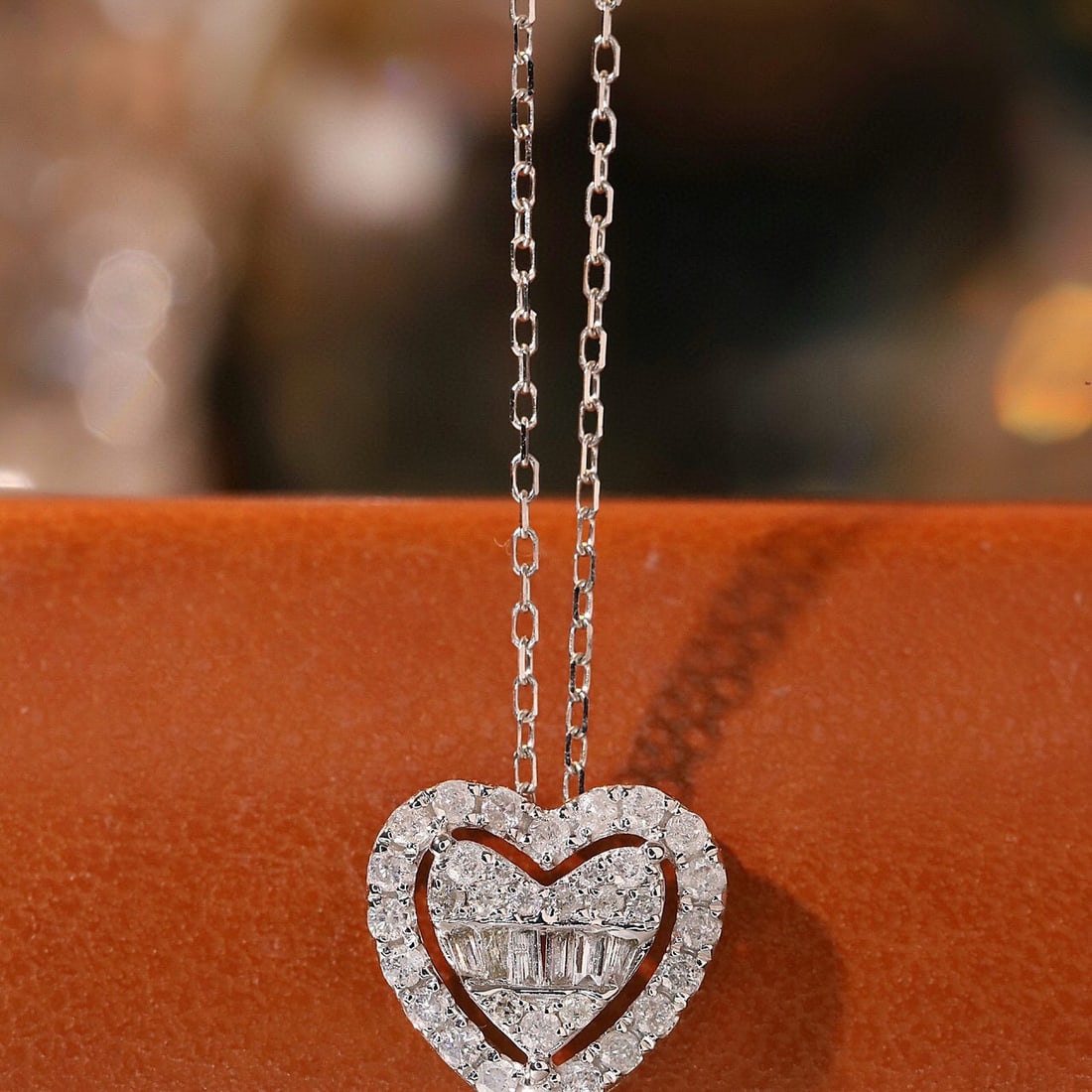 14k Gold 0.35 Ct Natural H Diamond Necklace: Ref:231065157 // gold content:14k gold // main gemstone:diamond // shape:multiple // carat weight:0. 35ct // clarity grade:vs-si // color:h // treatment:natural // Condition: New Low Estimate: 2000.00