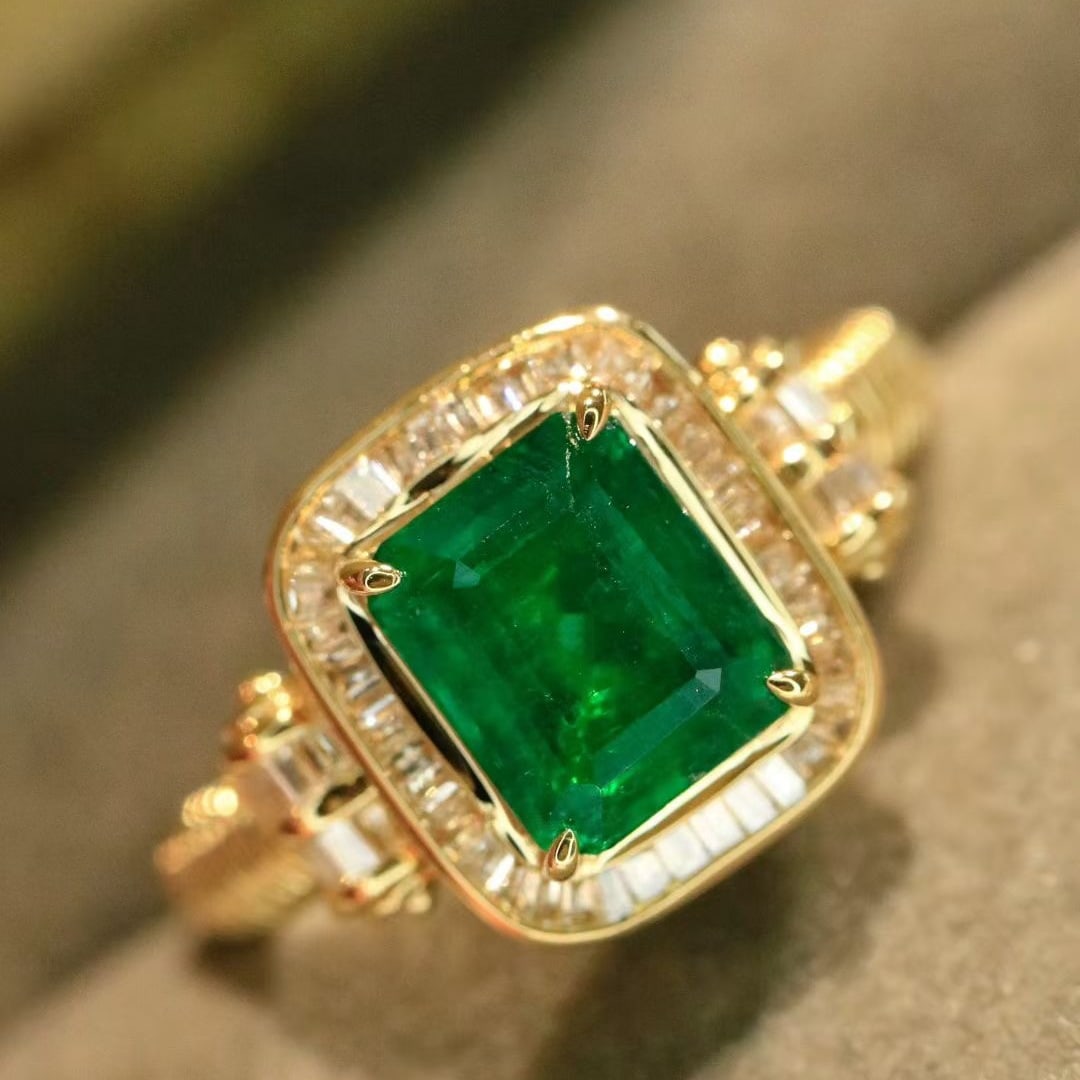14k Gold 2.39 Ctw Vivid Green Natural Emerald & Diamond Ring - 4