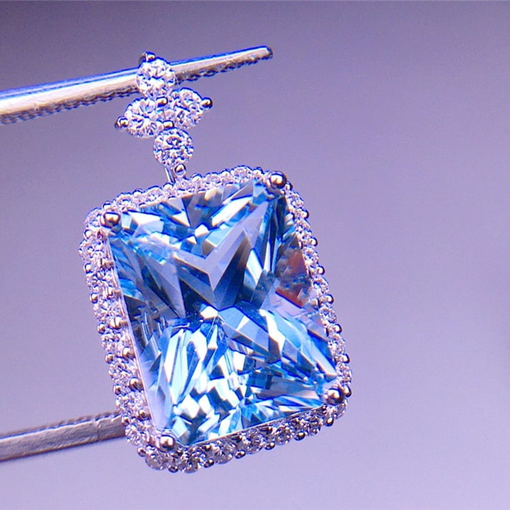 14k Gold 4.6 Ct Natural Aquamarine & Diamond Pendant( Without Chain ) - 2