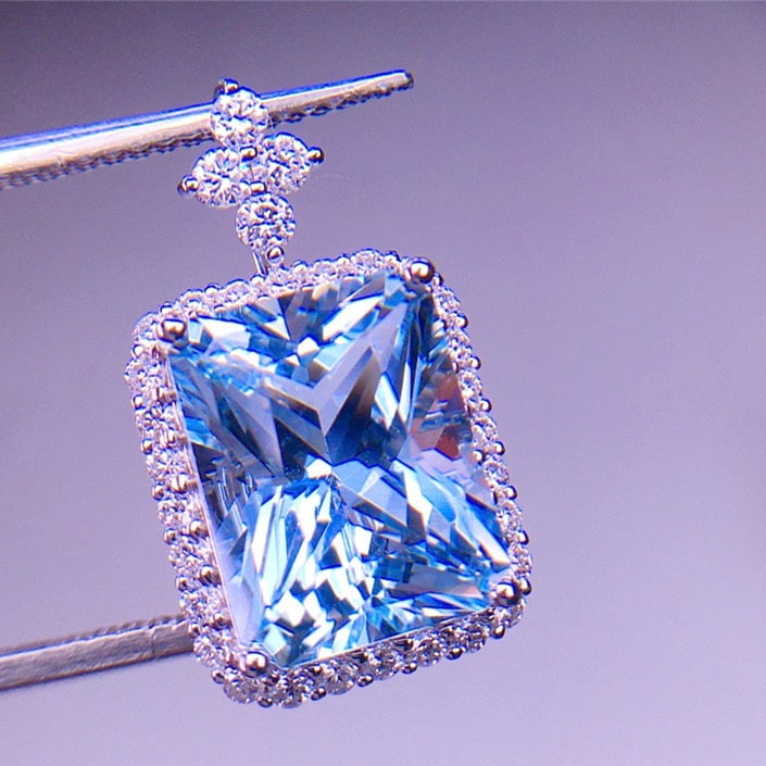 14k Gold 4.6 Ct Natural Aquamarine & Diamond Pendant( Without Chain ) - 4
