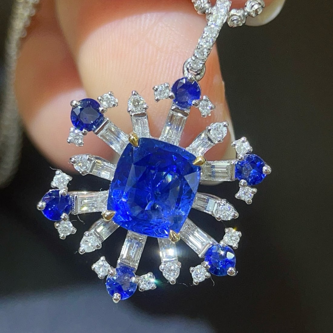 14k Gold 3.76 Ctw Vivid Blue Natural Sapphire & Diamond Pendant( Without Chain ) - 4