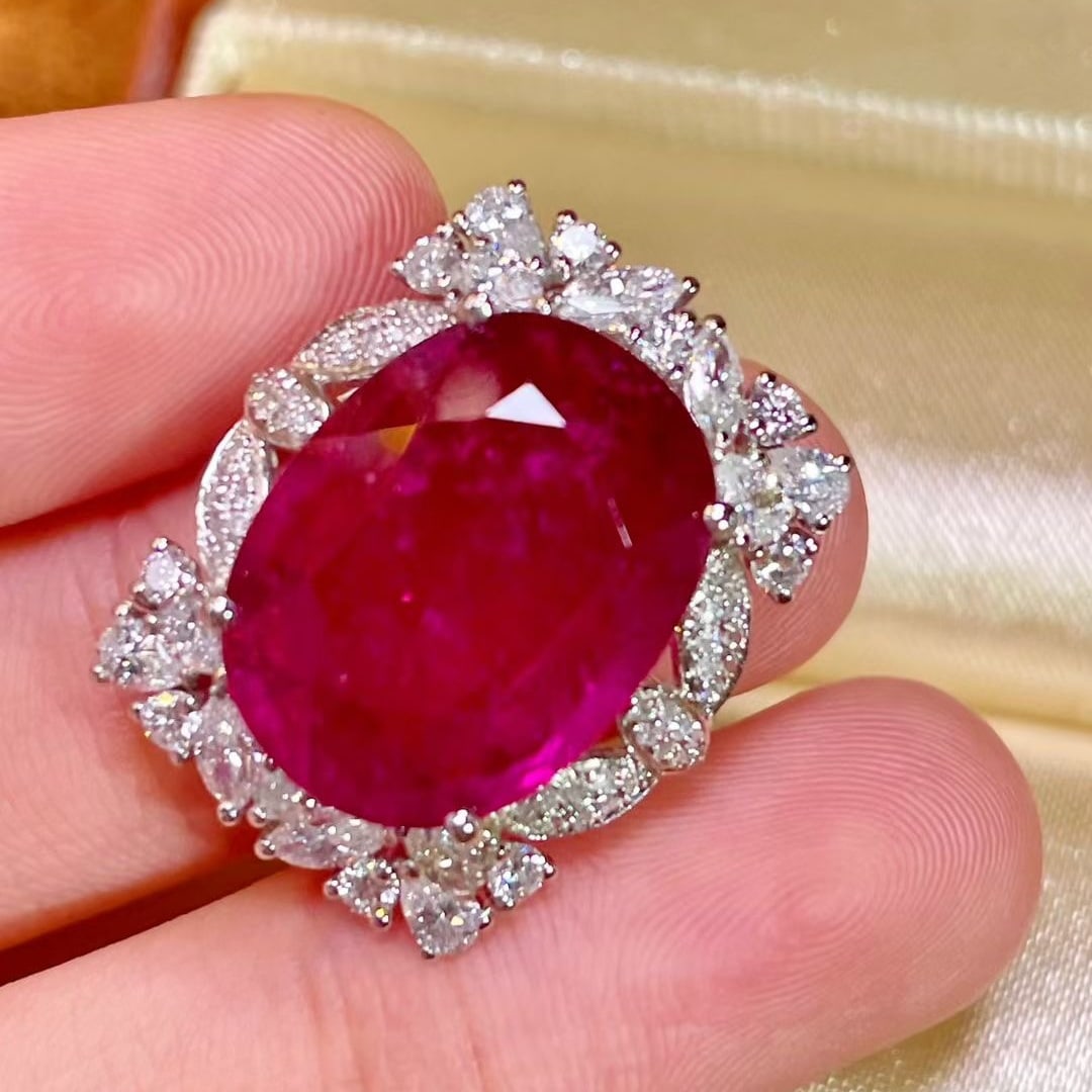 14k Gold 10.5 Ctw Natural Tourmaline & Diamond Ring: Ref:231065243 // gold content:14k gold // ring size:7. 25us // // main gemstone:tourmaline // shape:oval // carat weight:9. 5ct // color:red // treatment:natural // // adjacent gemstone 2 : diamond