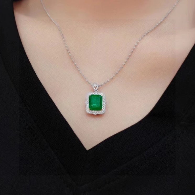 14k Gold 3.48 Ctw Vivid Green Natural Emerald & Diamond Pendant( Without Chain ) - 5