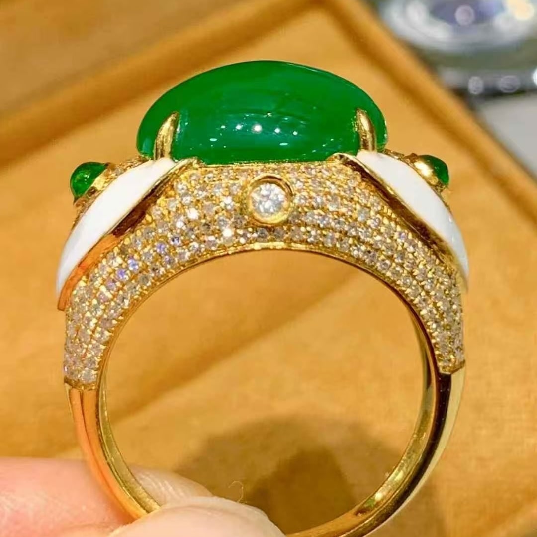 14k Gold 6.8 Ct Natural Emerald & Diamond Ring - 4