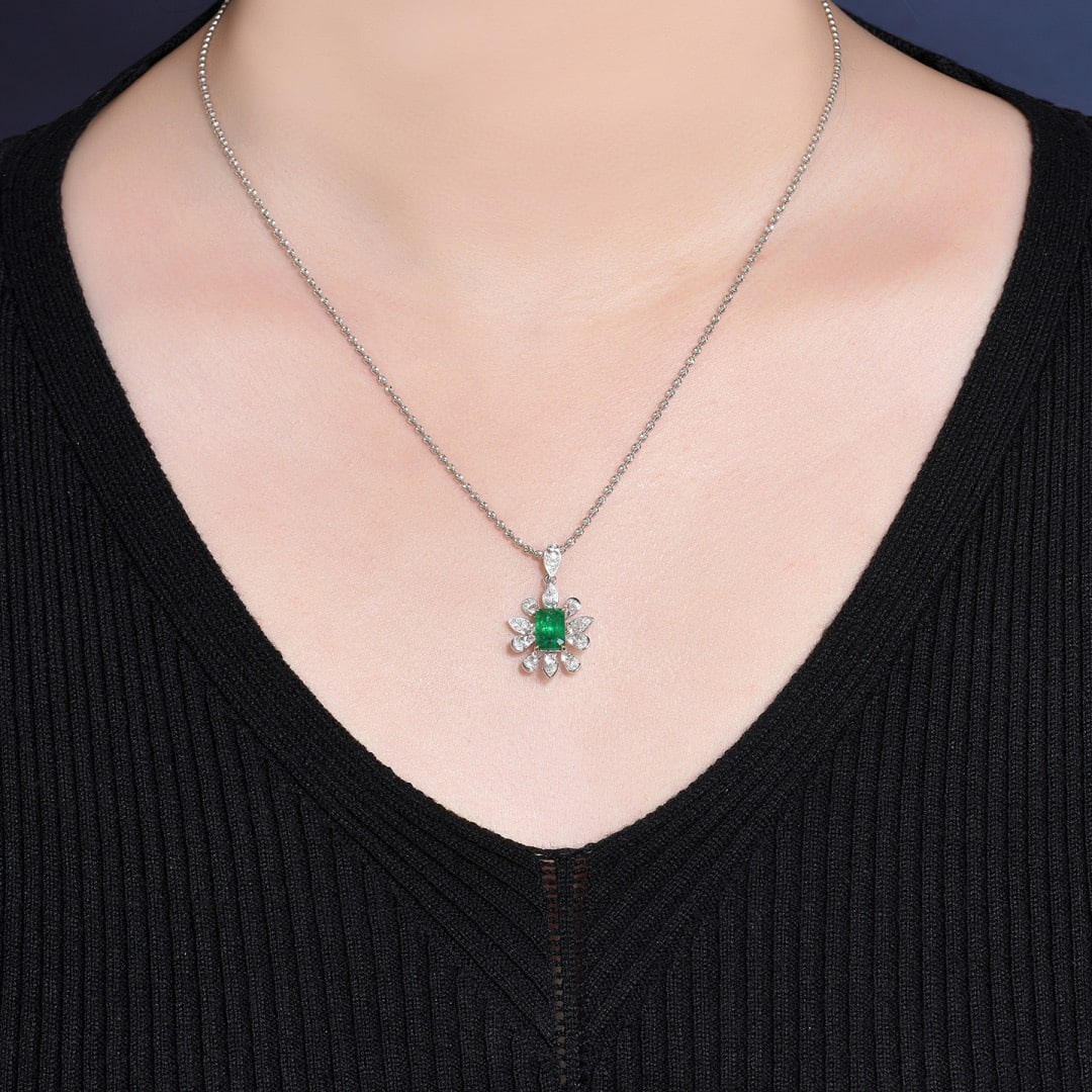 14k Gold 1.30 Ctw Vivid Green Natural Emerald & Diamond Pendant( Without Chain ) - 5