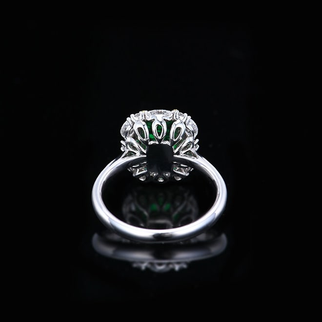 14k Gold 1.90 Ctw Vivid Green Natural Emerald & Diamond Ring - 4