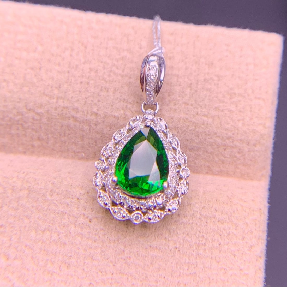 14k Gold 1.03 Ct Vivid Green Natural Tsavorite & Diamond Pendant( Without Chain ) - 3