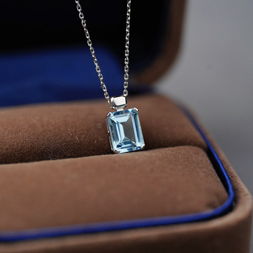 14k Gold 1.5 Ct Natural Aquamarine Necklace - 2