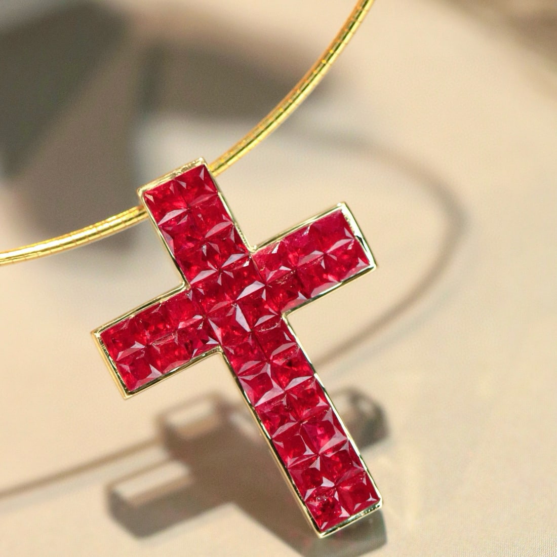 14k Gold 2.31 Ct Natural Ruby Pendant( Without Chain ): Ref:231066057 // gold content:14k gold // main gemstone:ruby // shape:princess // carat weight:2. 31ct // color:red // treatment:natural // Condition: New Low Estimate: 2600.00 High Estimate: 4000.00