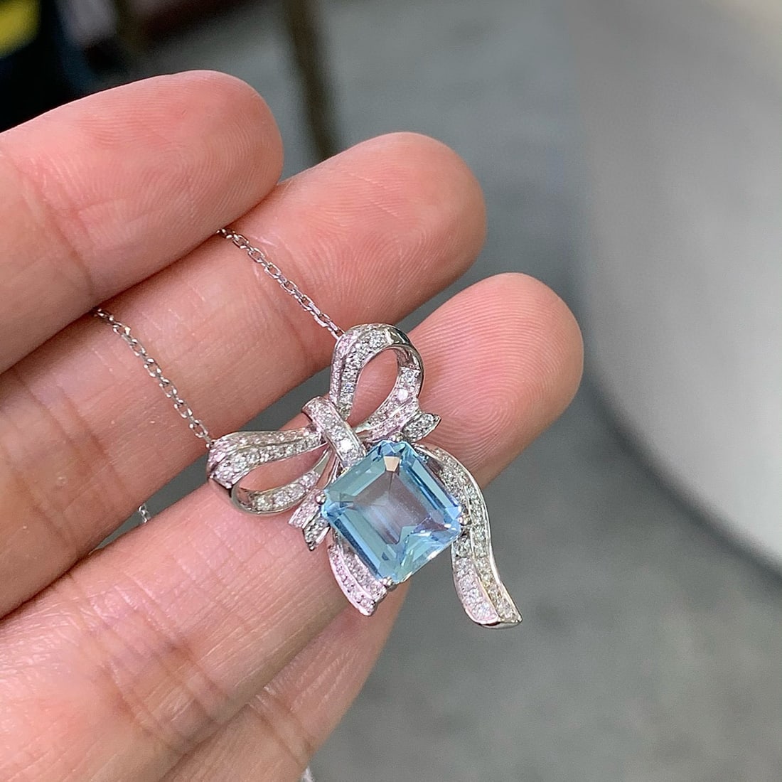 14k Gold 3.17 Ctw Natural Aquamarine & Diamond Necklace - 4