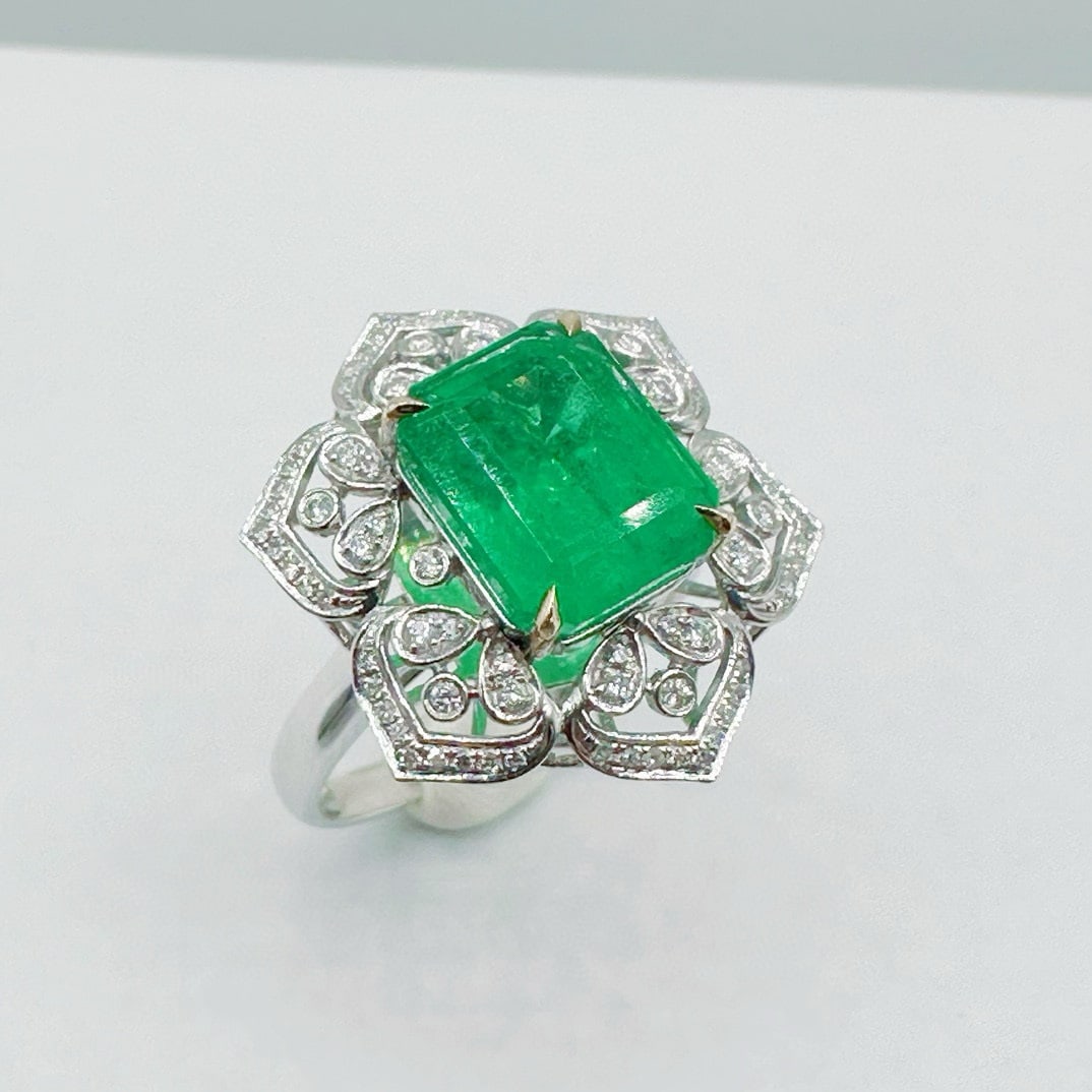 14k Gold 4.70 Ctw Vivid Green Natural Emerald & Diamond Ring/pendant( Without Chain ) - 2