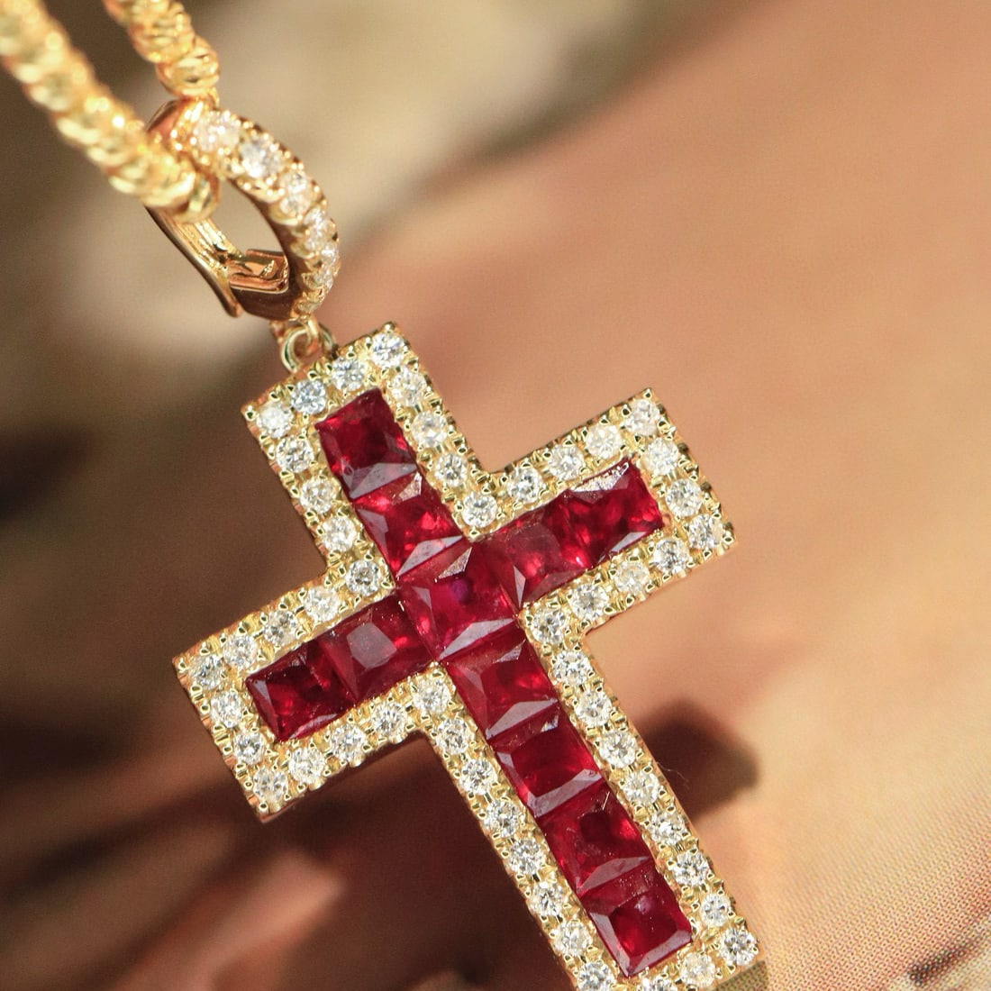 14k Gold 1.05 Ctw Natural Ruby & Diamond Pendant( Without Chain ): Ref:231066127 // gold content:14k gold // main gemstone:ruby // shape:princess // carat weight:0. 8ct // color:red // treatment:natural // // adjacent gemstone 2 : diamond // shape:round // carat