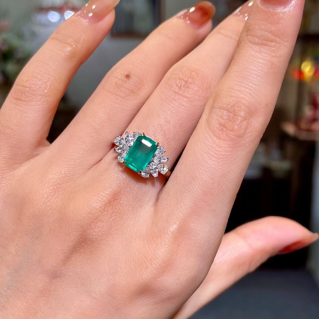 14k Gold 3.38 Ctw Natural Emerald & Diamond Ring - 4