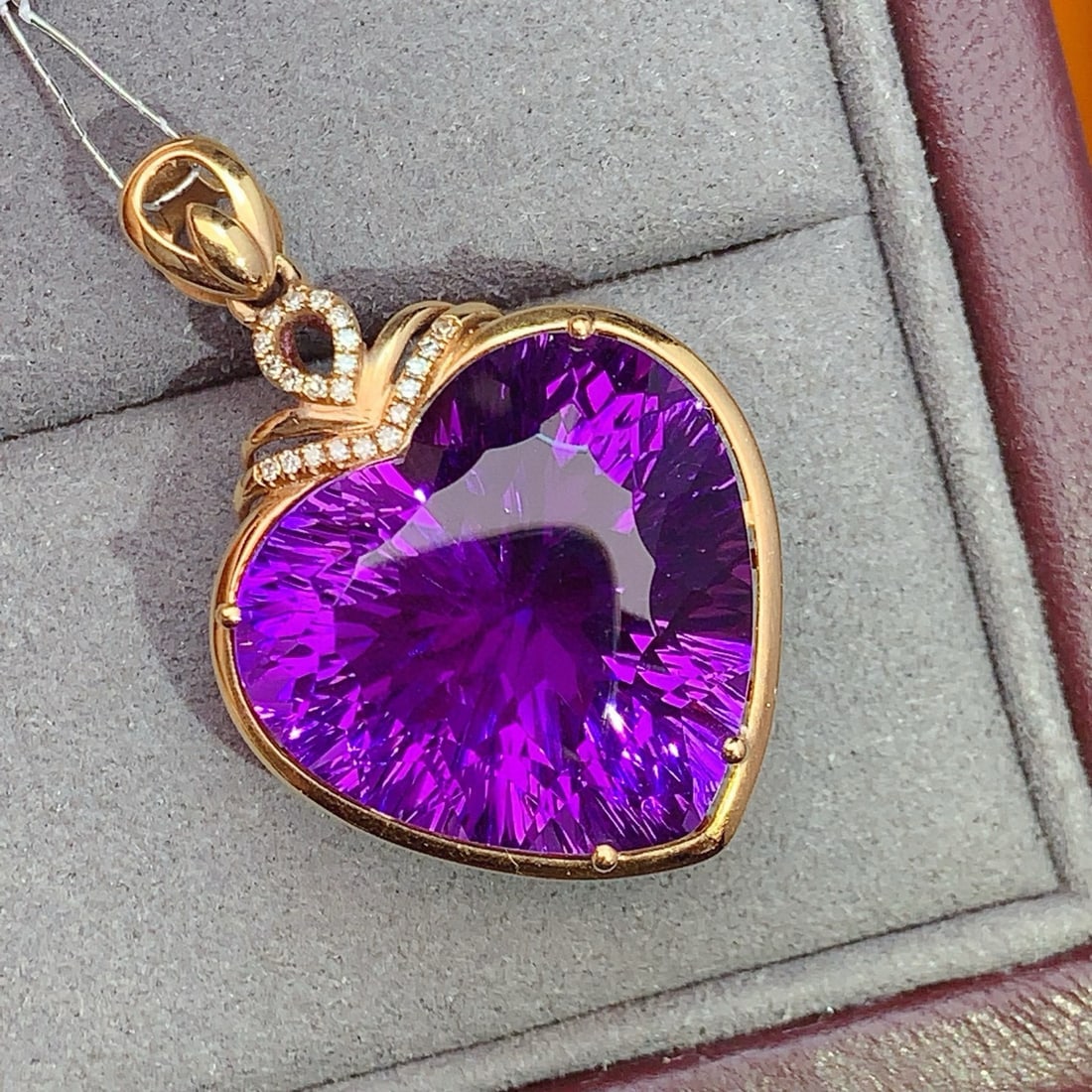14k Gold 26.11 Ctw Natural Amethyst & Diamond Jewelry Set - 3