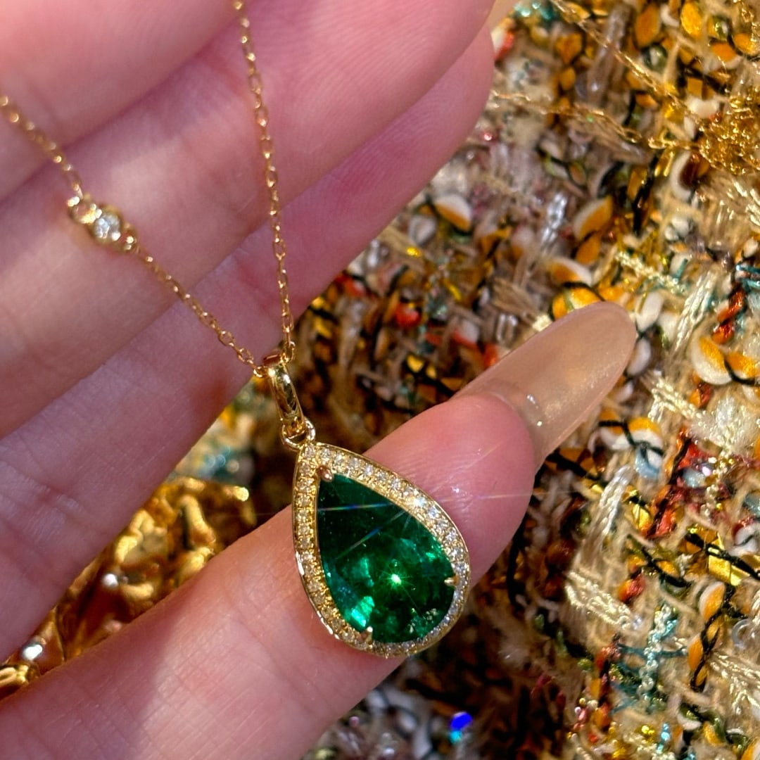 14k Gold 1.81 Ct Vivid Green Natural Emerald & Diamond Necklace - 8