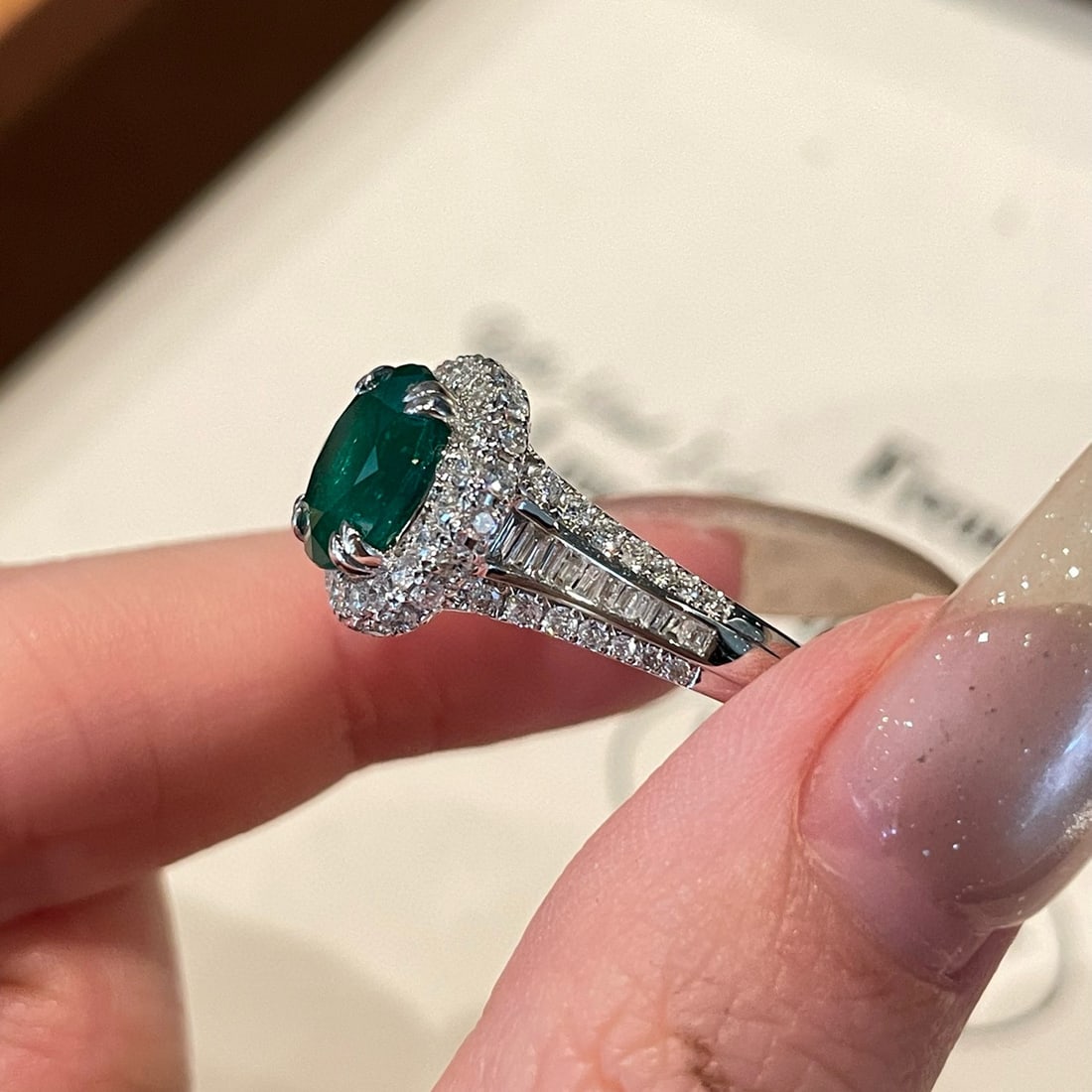 14k Gold 3.19 Ctw Vivid Green Natural Emerald & Diamond Ring - 5