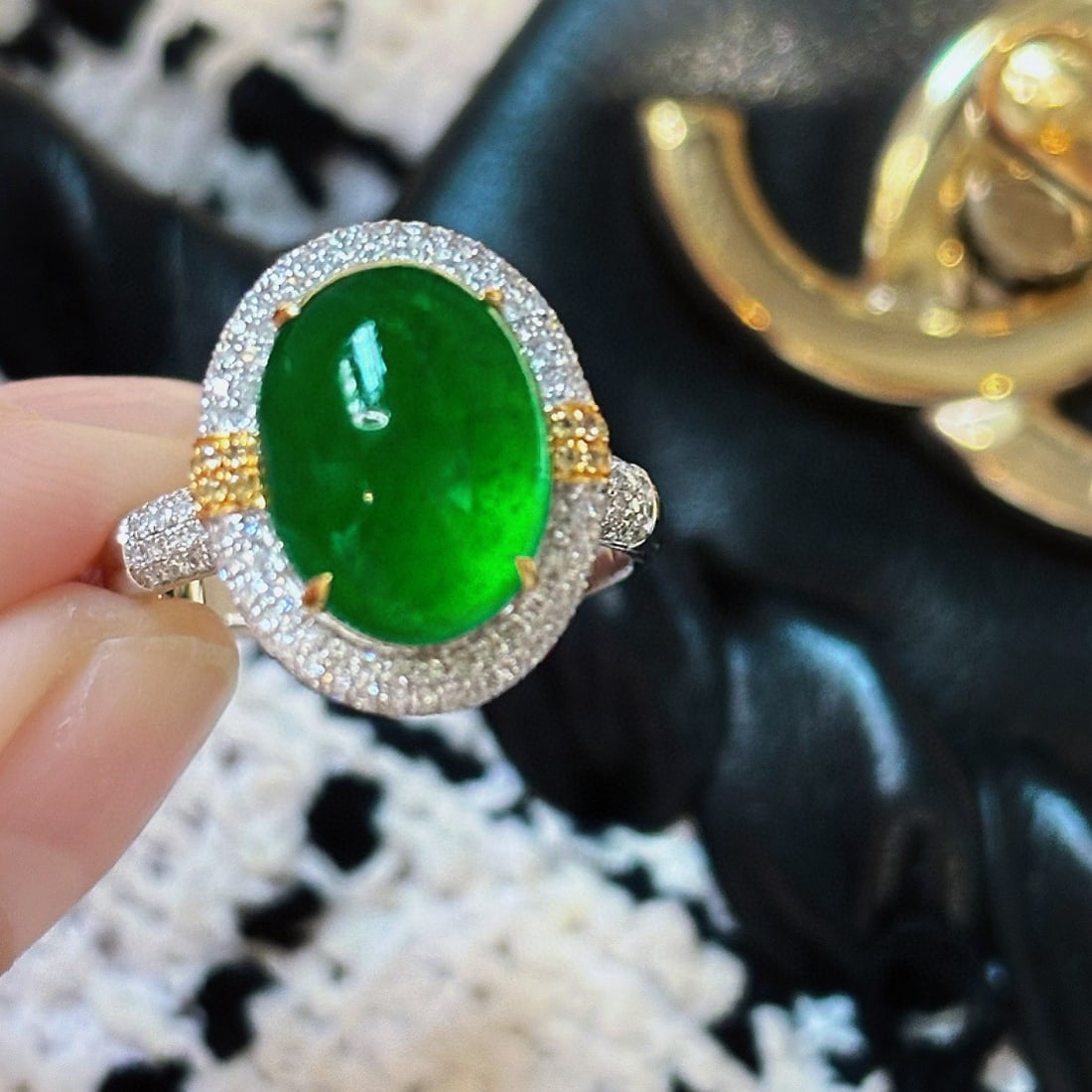 14k Gold 4.39 Ct Vivid Green Natural Emerald & Diamond Ring - 3