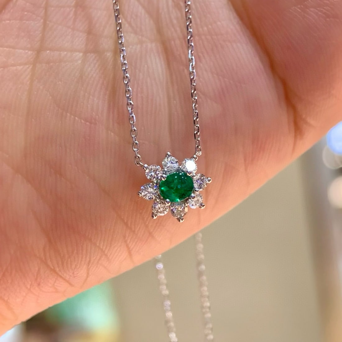 14k Gold 0.43 Ctw Vivid Green Natural Emerald & Diamond Necklace - 2