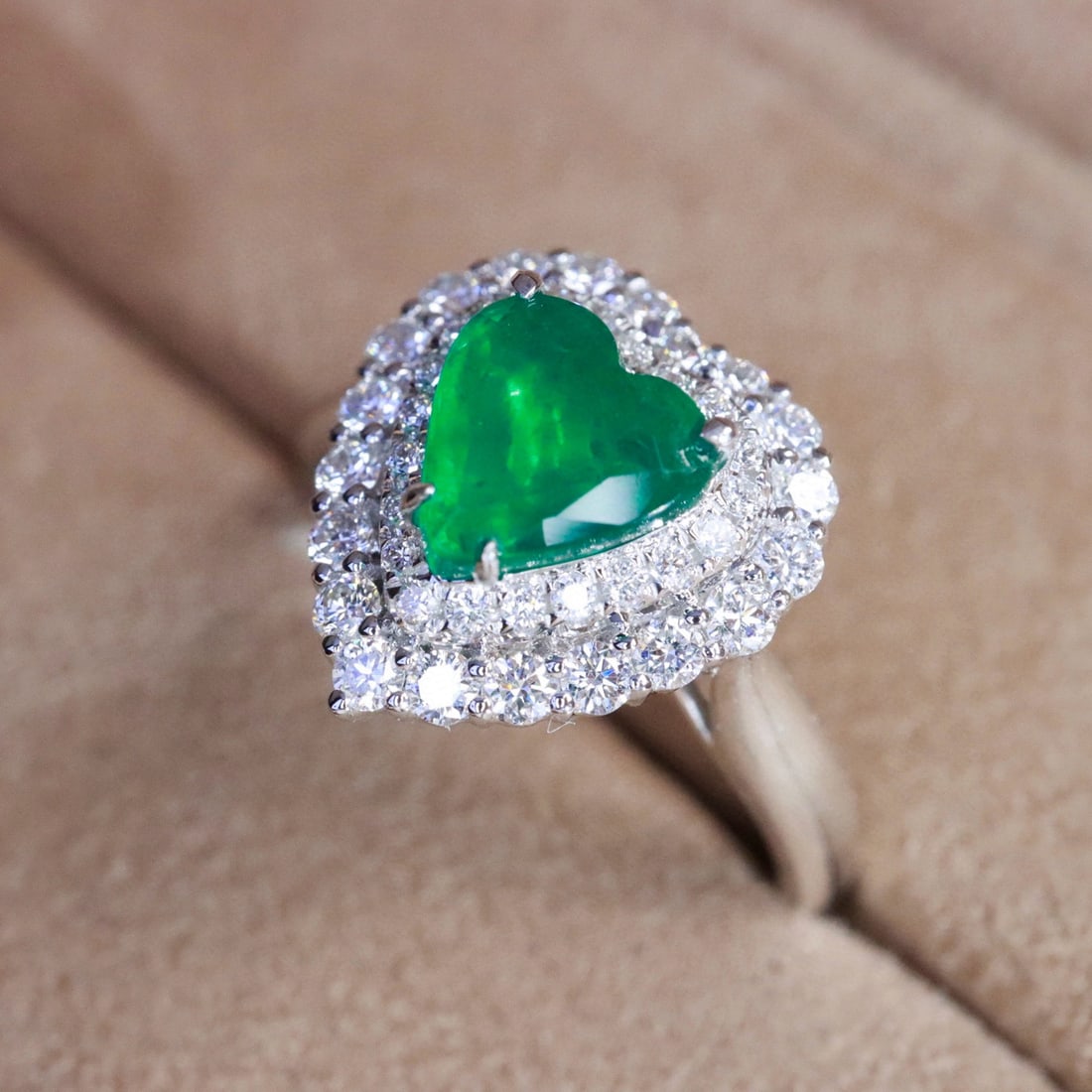 14k Gold 1.54 Ctw Vivid Green Natural Emerald & Diamond Ring - 2