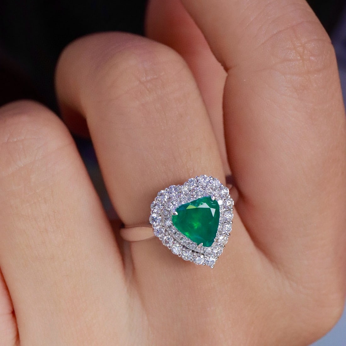 14k Gold 1.54 Ctw Vivid Green Natural Emerald & Diamond Ring - 6