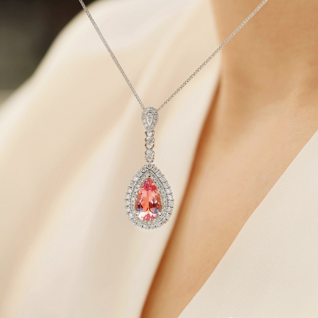 14k Gold 1.56 Ctw Natural Morganite & Diamond Necklace - 5