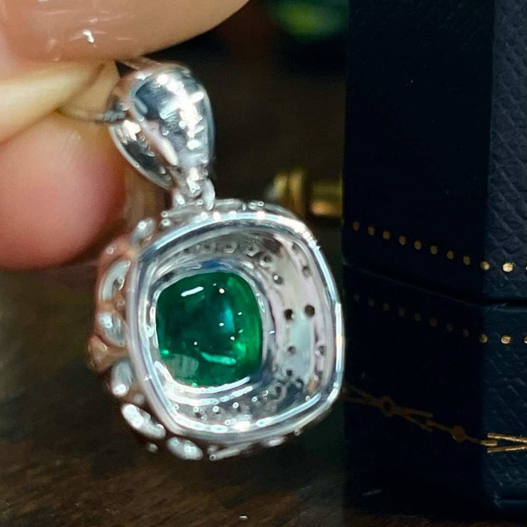 14k Gold 2.55 Ctw Vivid Green Natural Emerald & Diamond Pendant( Without Chain ) - 3
