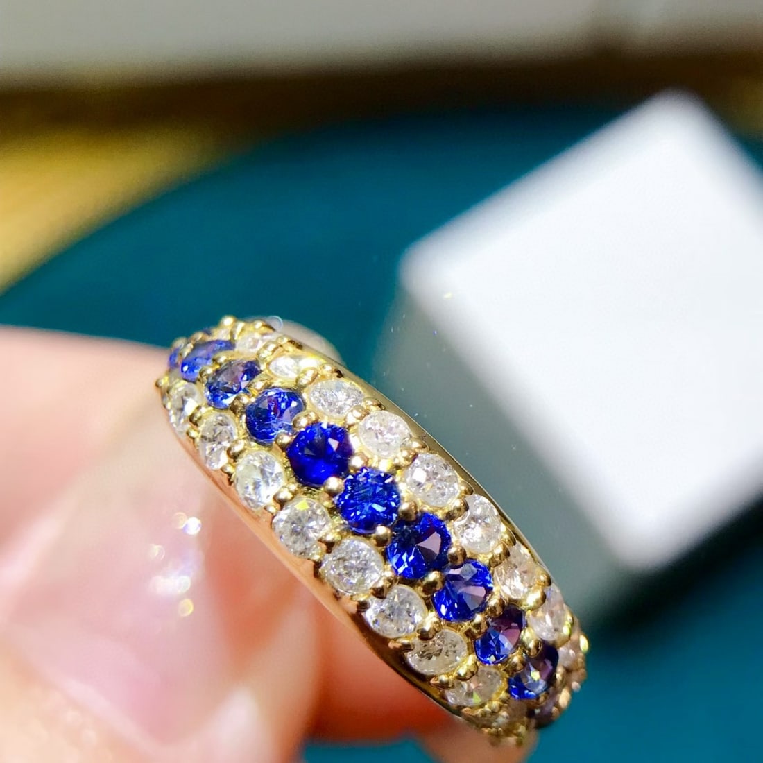14k Gold 1.31 Ctw Natural Sapphire & Diamond Ring: Ref:231066200 // gold content:14k gold // ring size:7. 25us // // main gemstone:sapphire // shape:round // carat weight:0. 6ct // color:blue // treatment:natural // cut grade:g // // adjacent