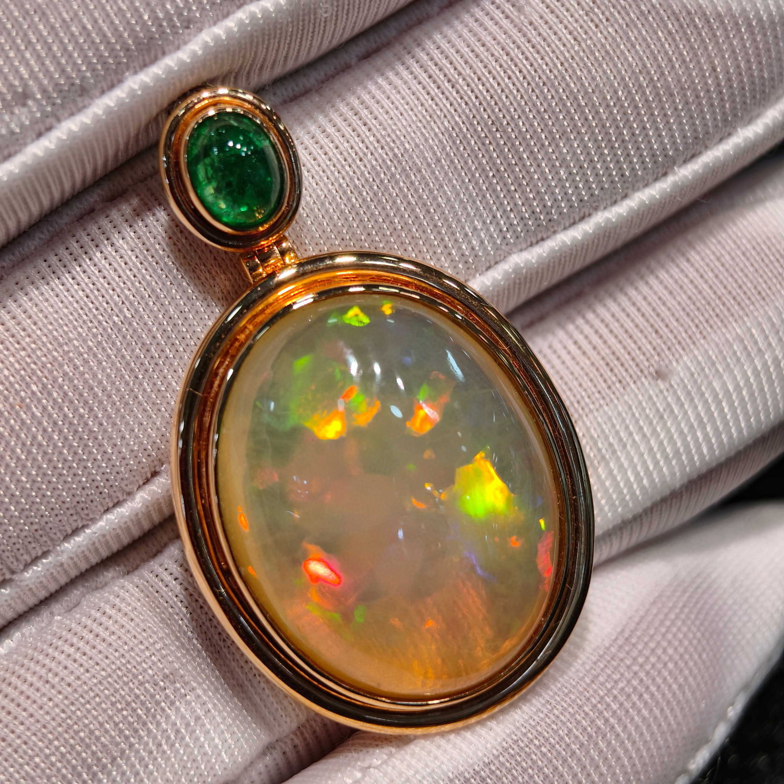 14k Gold 19.22 Ctw Natural Opal & Emerald Pendant( Without Chain ) - 2
