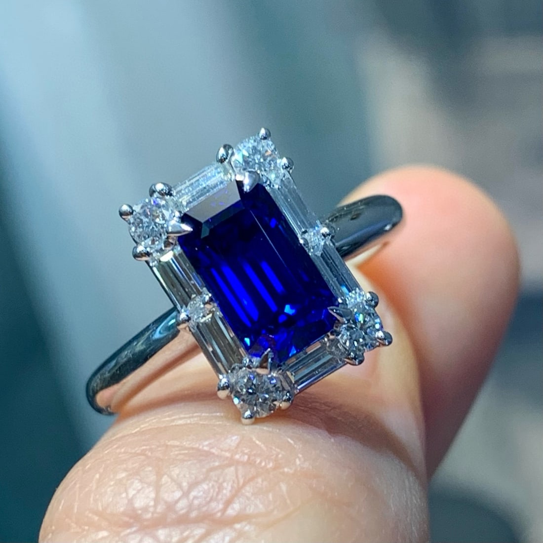 14k Gold 2.80 Ctw Natural Sapphire & Diamond Ring - 3