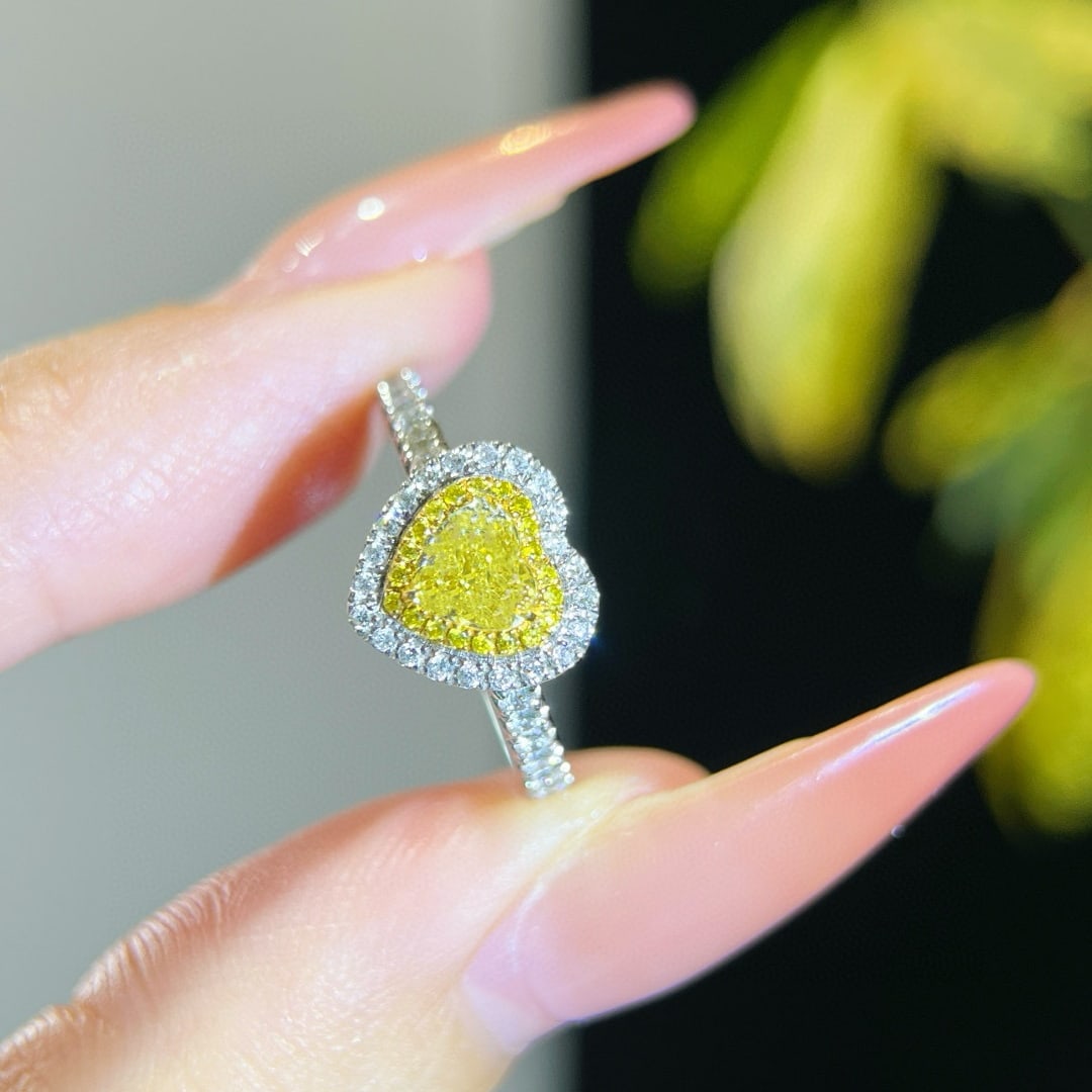 Gia Certified 14k Gold 0.85 Ctw Natural Yellow Diamond & Diamond Ring - 2