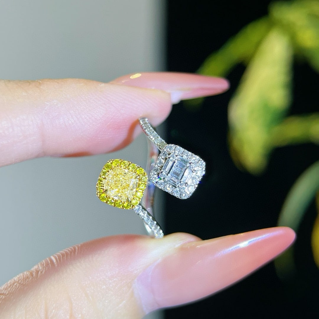 14k Gold 0.87 Ctw Natural Yellow Diamond & Diamond Ring - 2
