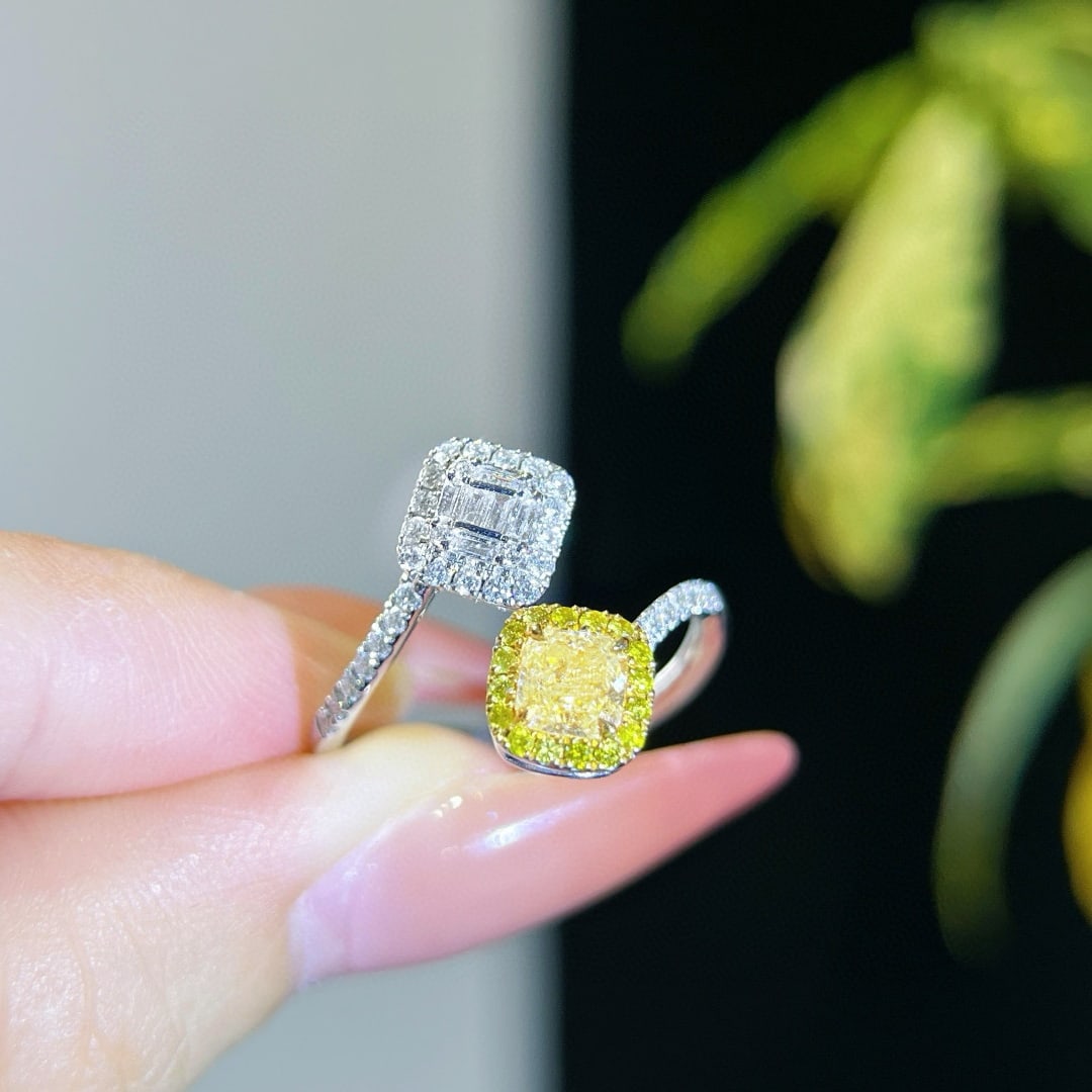 14k Gold 0.87 Ctw Natural Yellow Diamond & Diamond Ring - 4