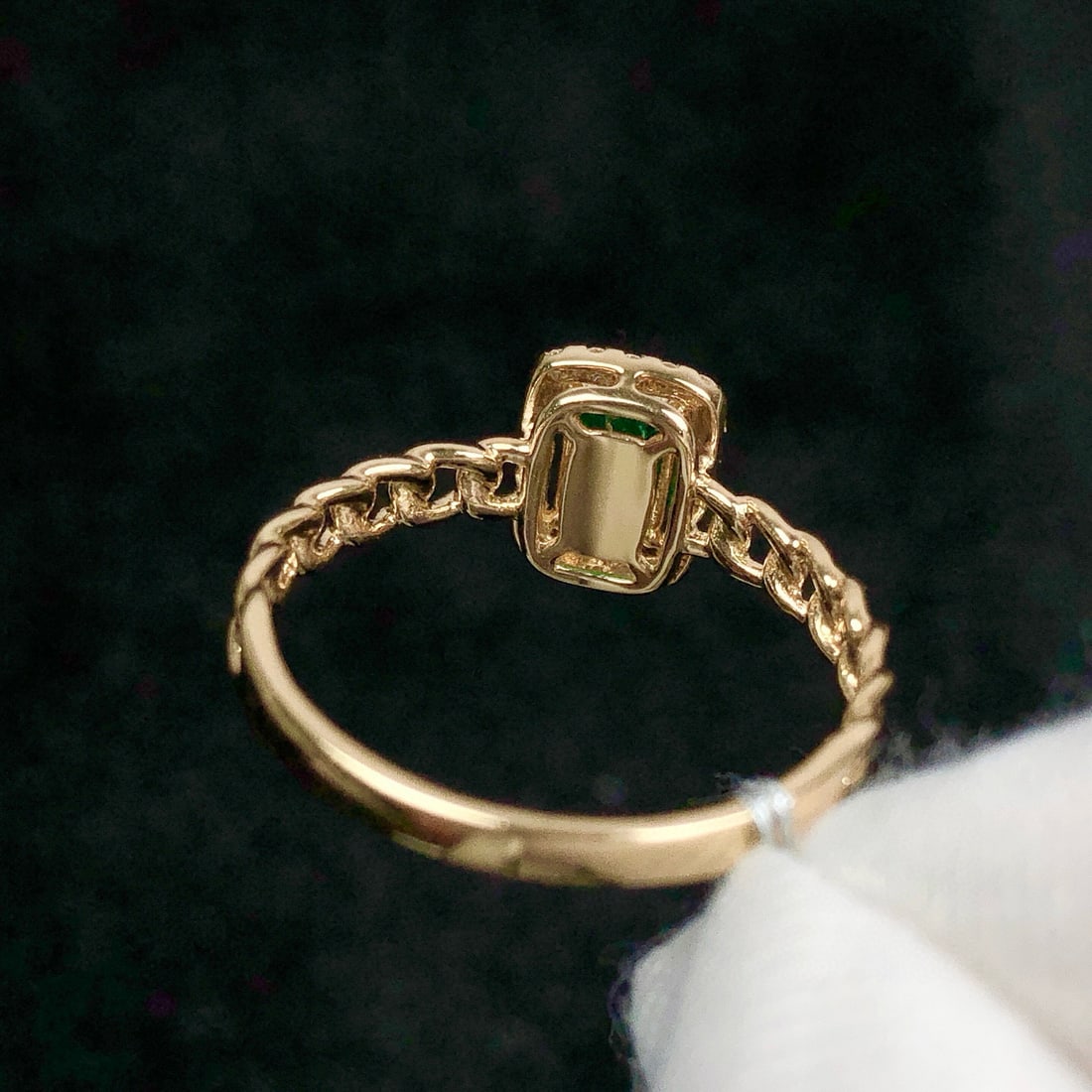 14k Gold 0.53 Ctw Vivid Green Natural Emerald & Diamond Ring - 6